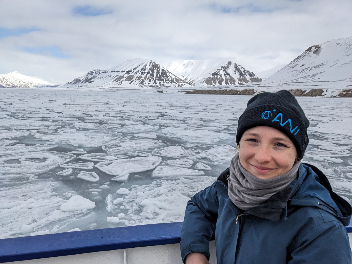 Katrin Wagner, Doktorandin am Institut für Geowissenschaften der Universität Bonn, untersucht im Rahmen einer sechswöchigen Expedition in die Arktis die Kohlenstoffkreisläufe im Ozean.