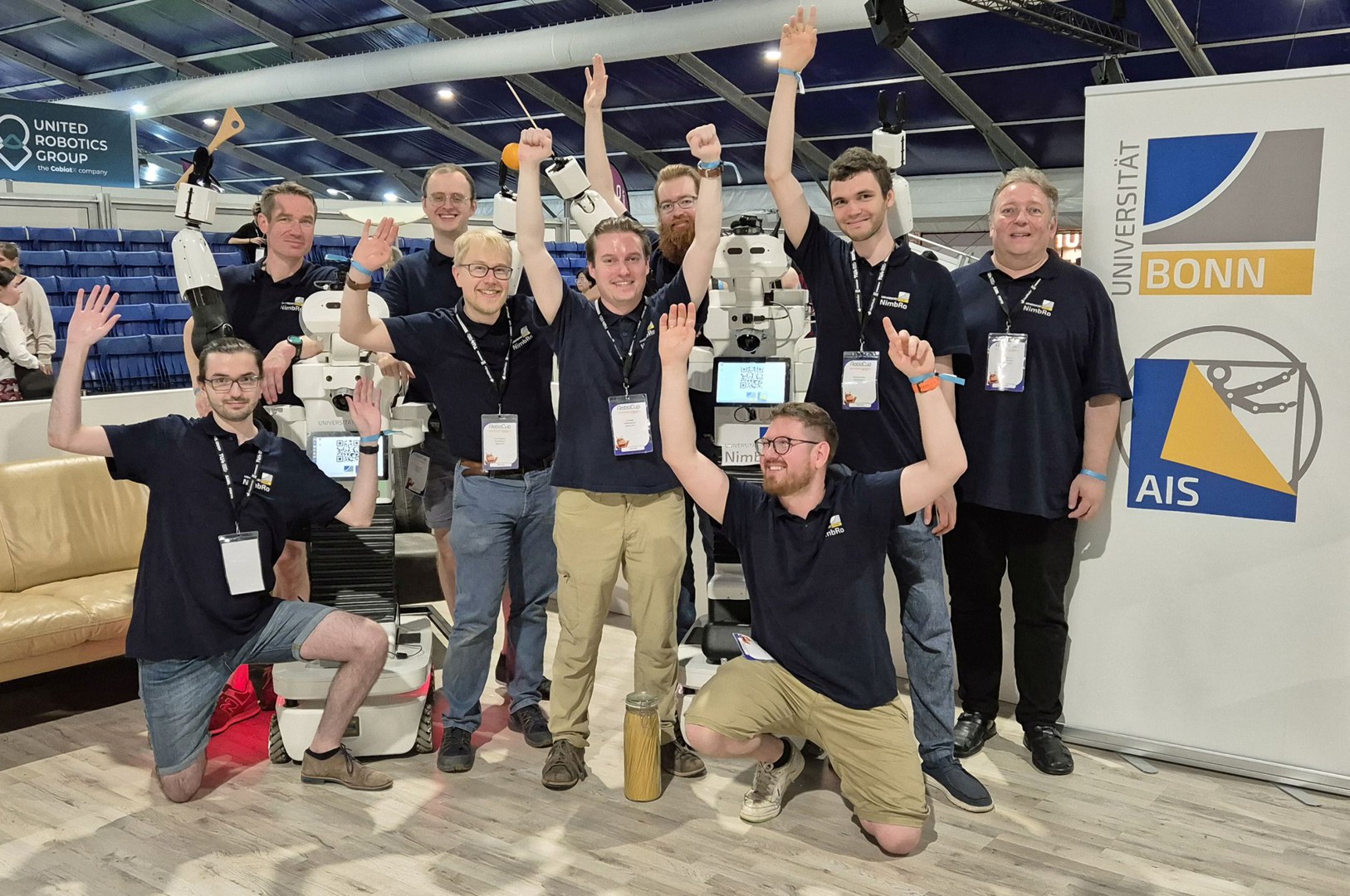 Das Team NimbRo der Universität Bonn hat die RoboCup@Home-WM der Haushaltsroboter gewonnen.