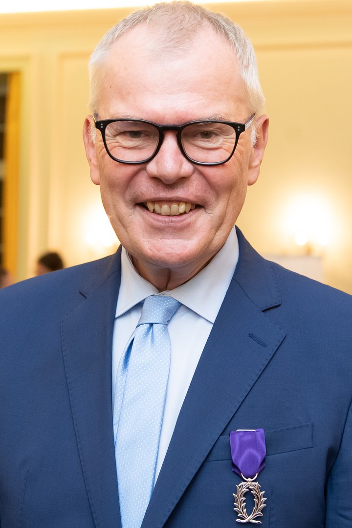 Professor Paul Geyer received the Ordre des Palmes Académiques - a prestigious honour awarded by the French government for outstanding services to education.