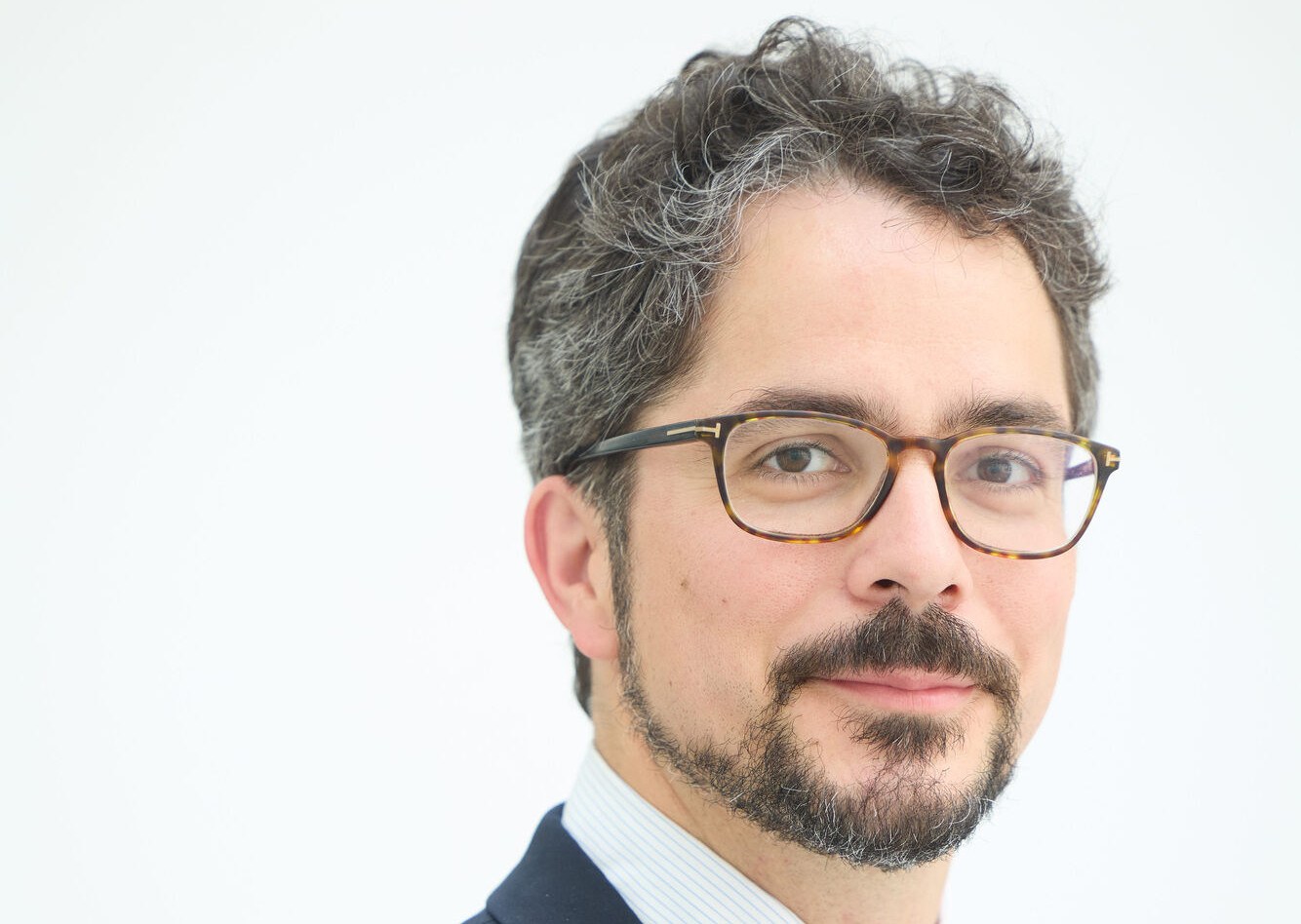 Professor László Végh is the latest Hertz Professor to be appointed at the University of Bonn.